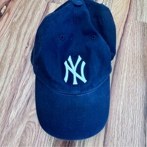 New York Yankees Navy Blue Cap